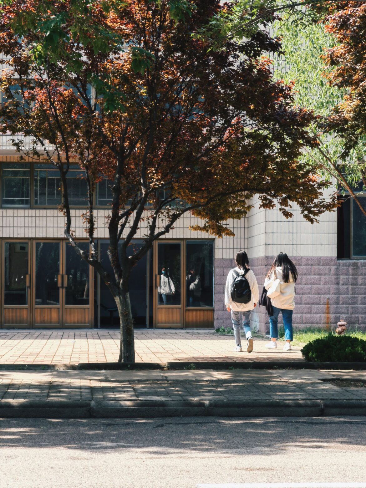 Korean university campus scene, representing 2007-set K-drama Waiting for Kyeong-do